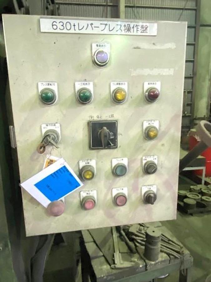 Used 600 tons Press Hot Forging Manyo