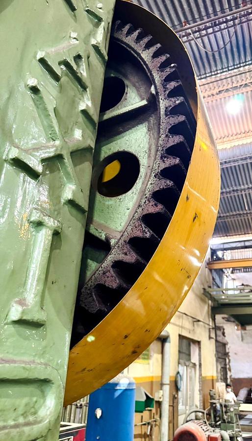 Used 700 tons Press Hot Forging National Maxipress