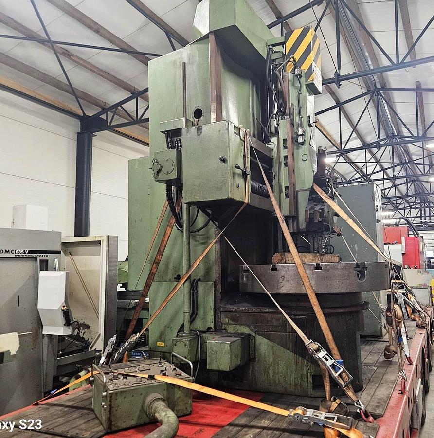 Used Lathe Vertical Turning Tos SKJ12A