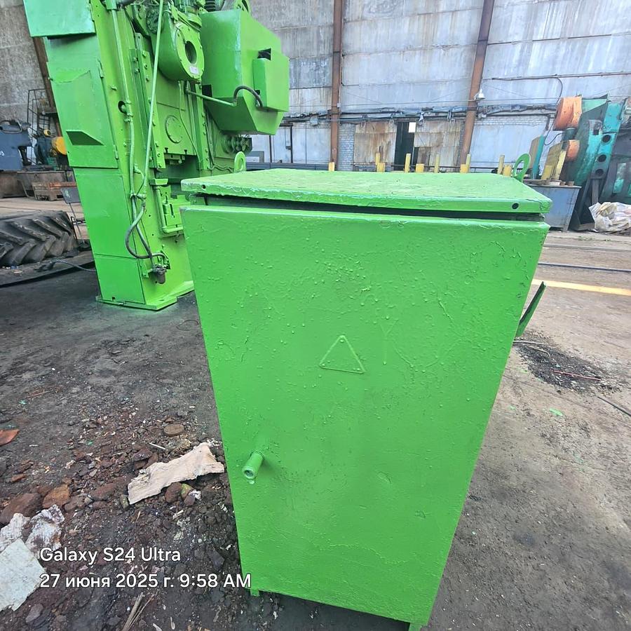 Used 400 tons Press Knuckle Joint Coining Barnaul Russia KB8336