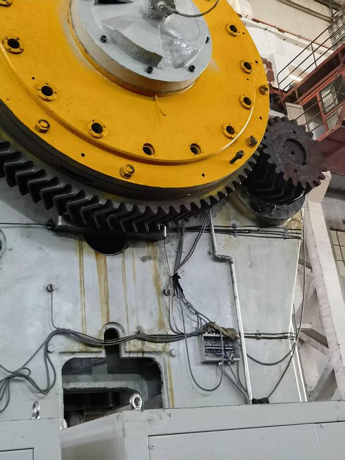 Used 1600 tons Press Hot Forging Yadon MP-1600G