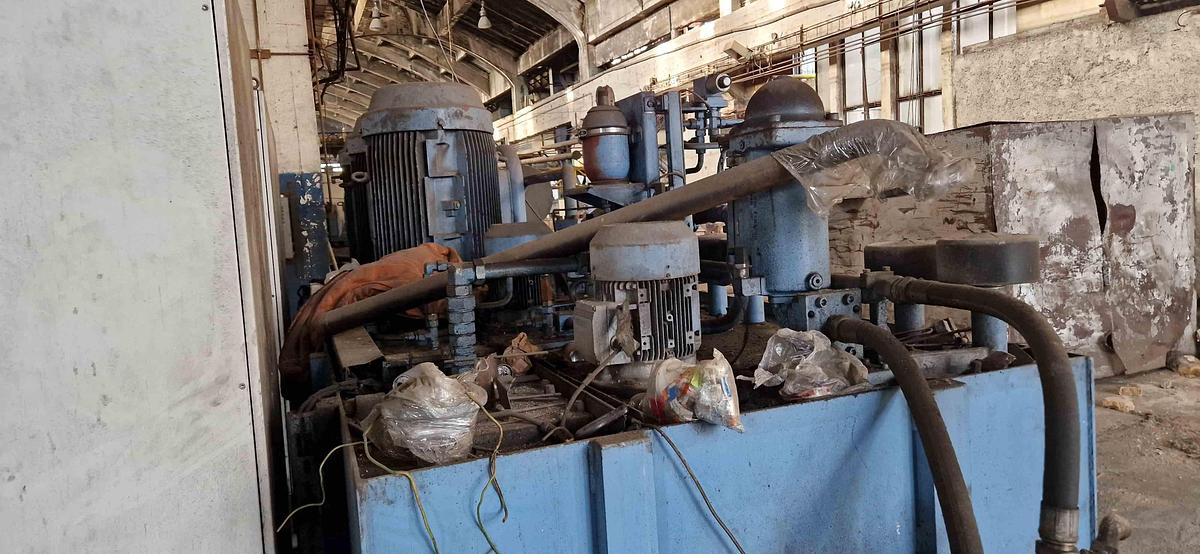 Used 800 tons Press Forging Open Die Hydraulic Schuler