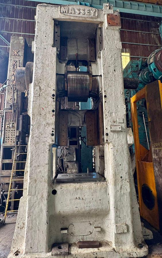 Used 1300 tons Press Hot Forging Massey