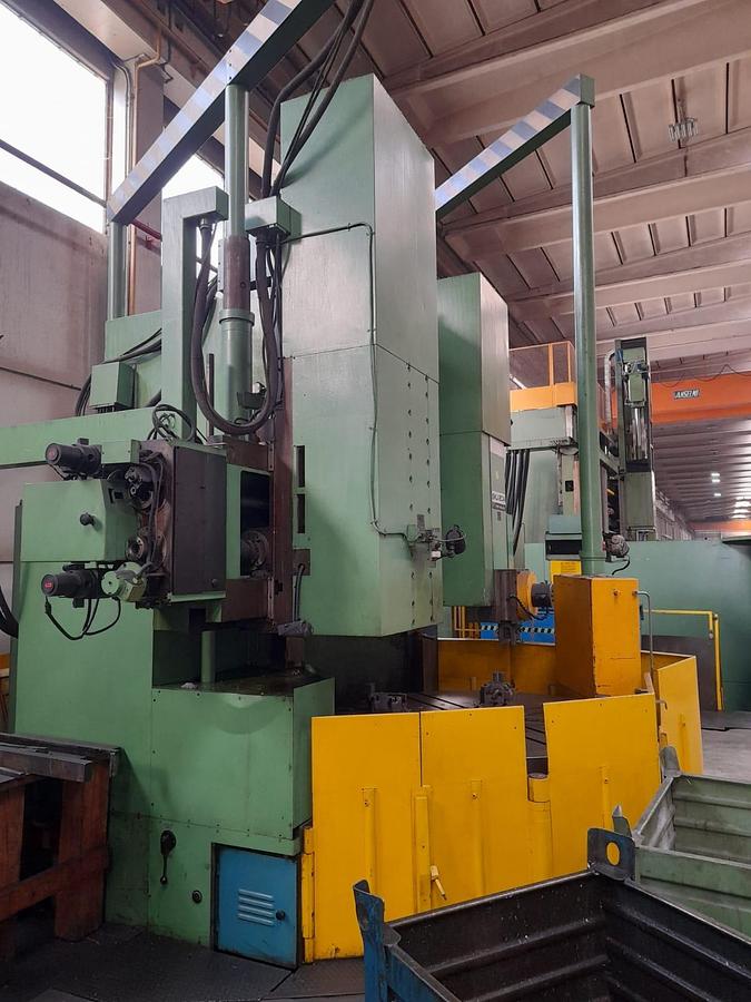 Used Lathe Vertical Turning Tos SKJ20A