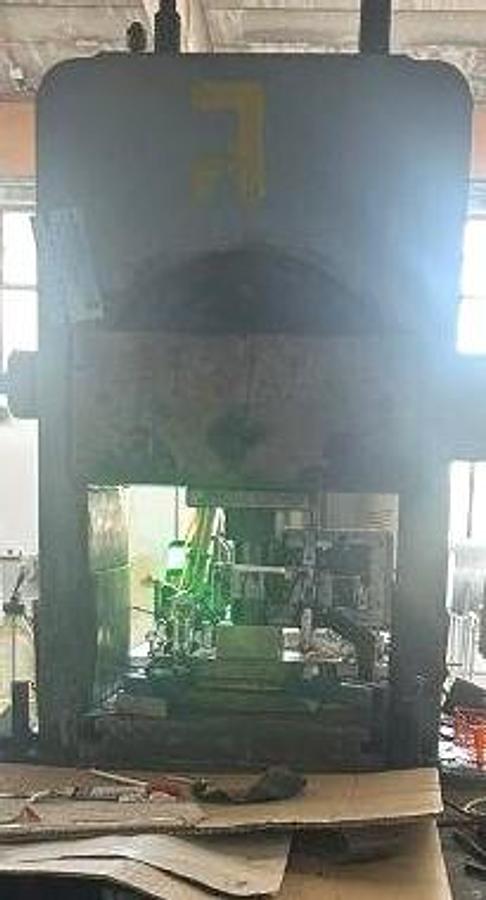 Used 360 tons Press Knuckle Joint Coining Cincinnati HME K360