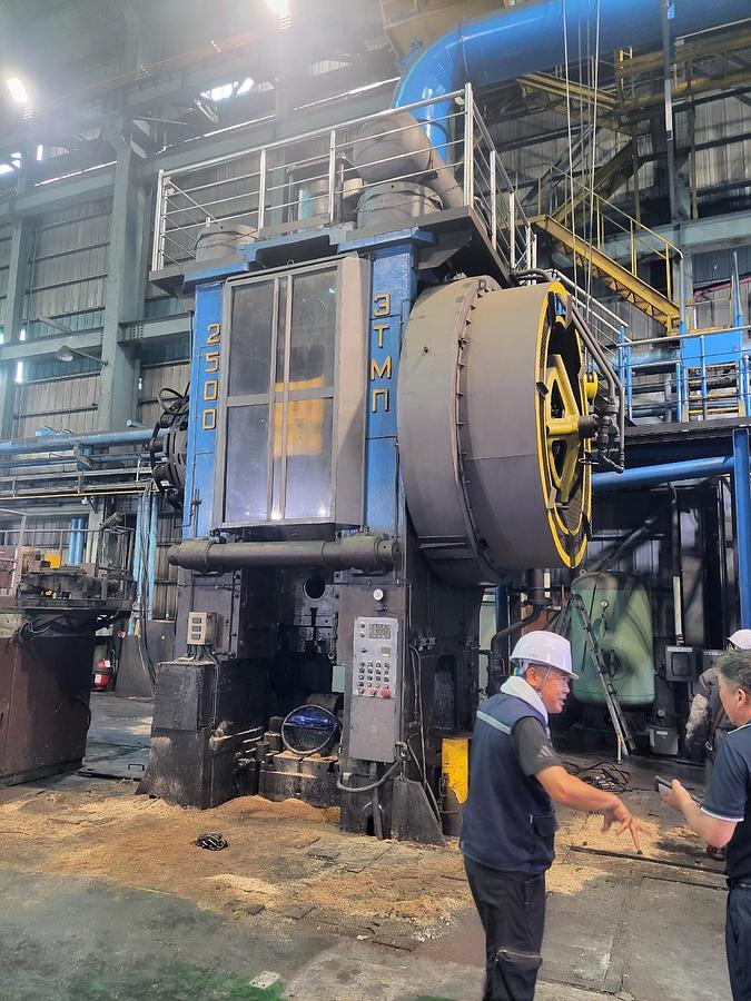 Used 1300 tons Press Hot Forging Hosung HFP-1300