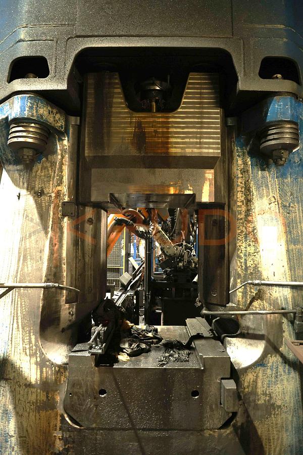 Used 2004 Beche KGH5B