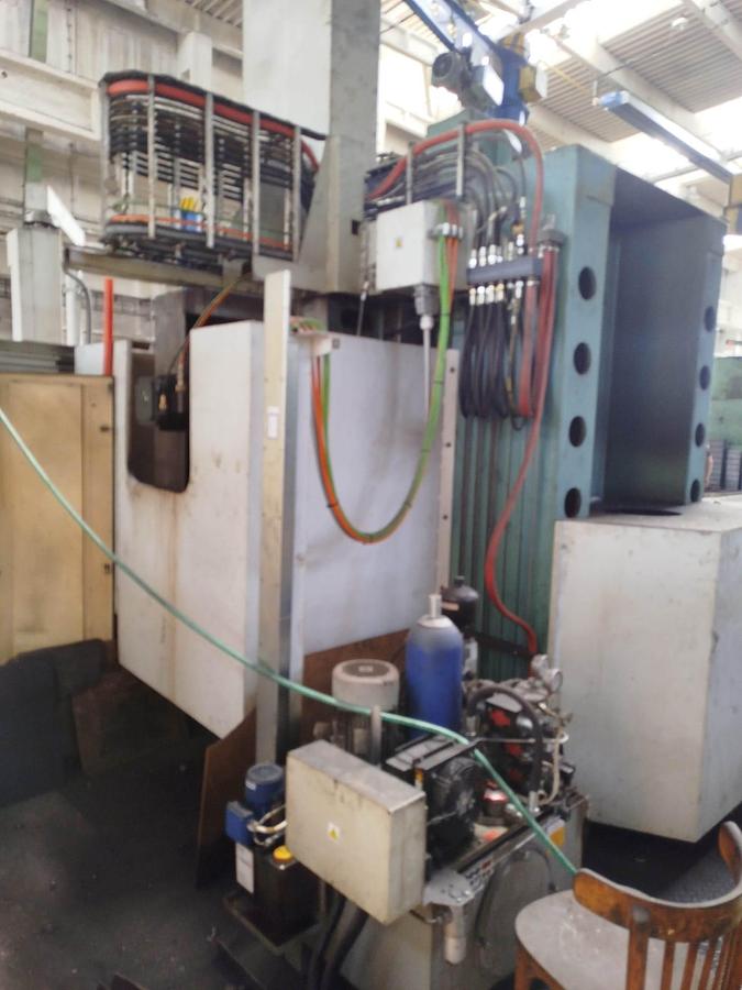 Used Lathe Vertical Turning CNC Tos SKQ12