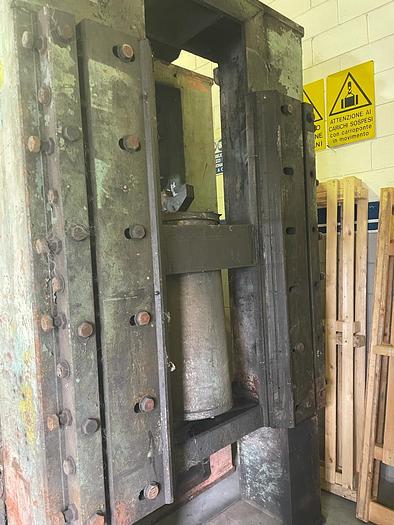 Used Press Trimming K9538