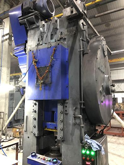 Used 250 tons  Press Knuckle Joint Coining Aida