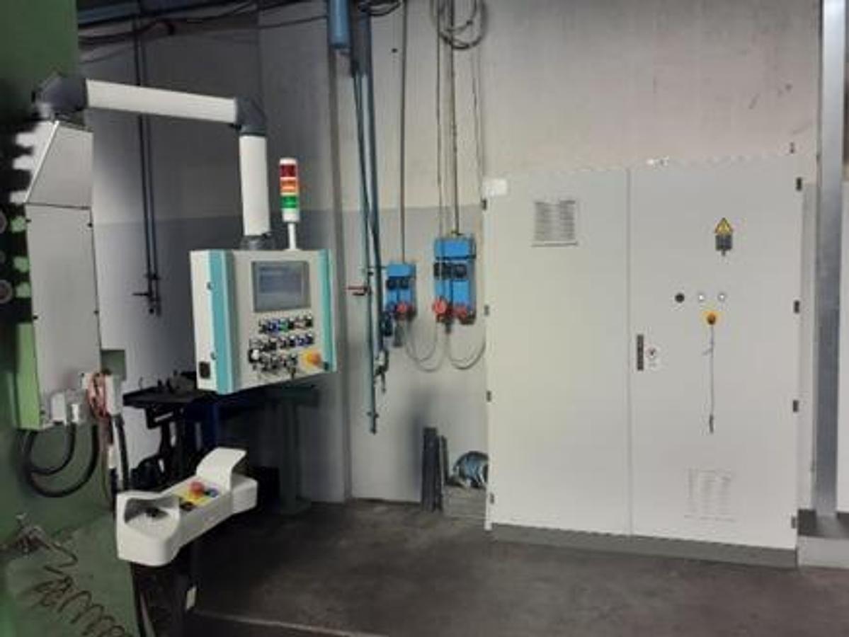 Used 2000 tons Press Knuckle Joint Coining Smeral LLK2000