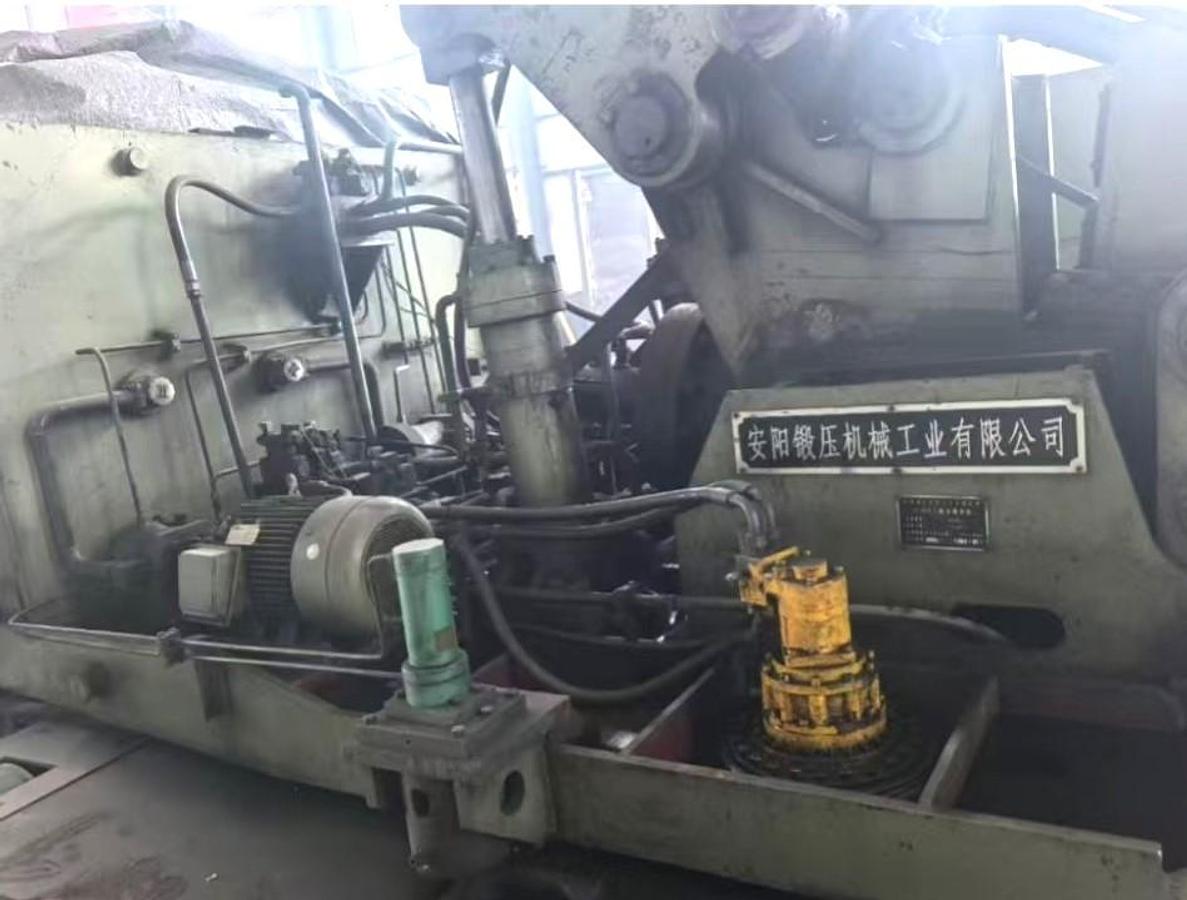 8 tons Manipulator RBM