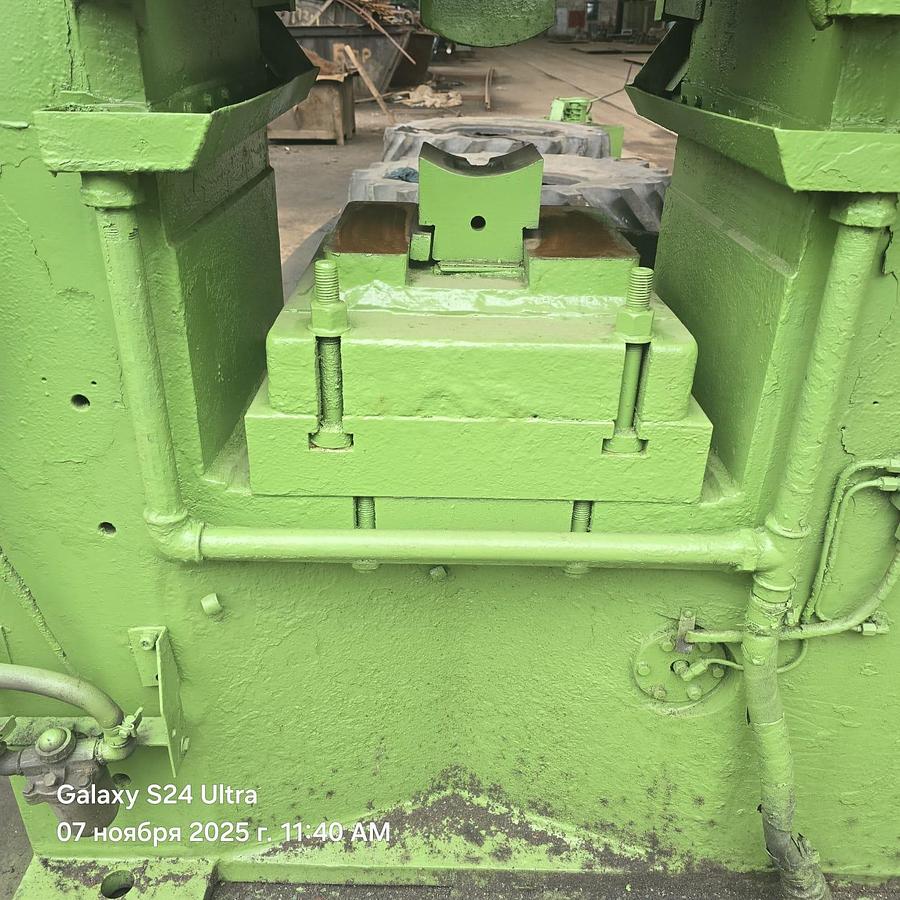 Used 400 tons Press Knuckle Joint Coining Barnaul Russia KB8336