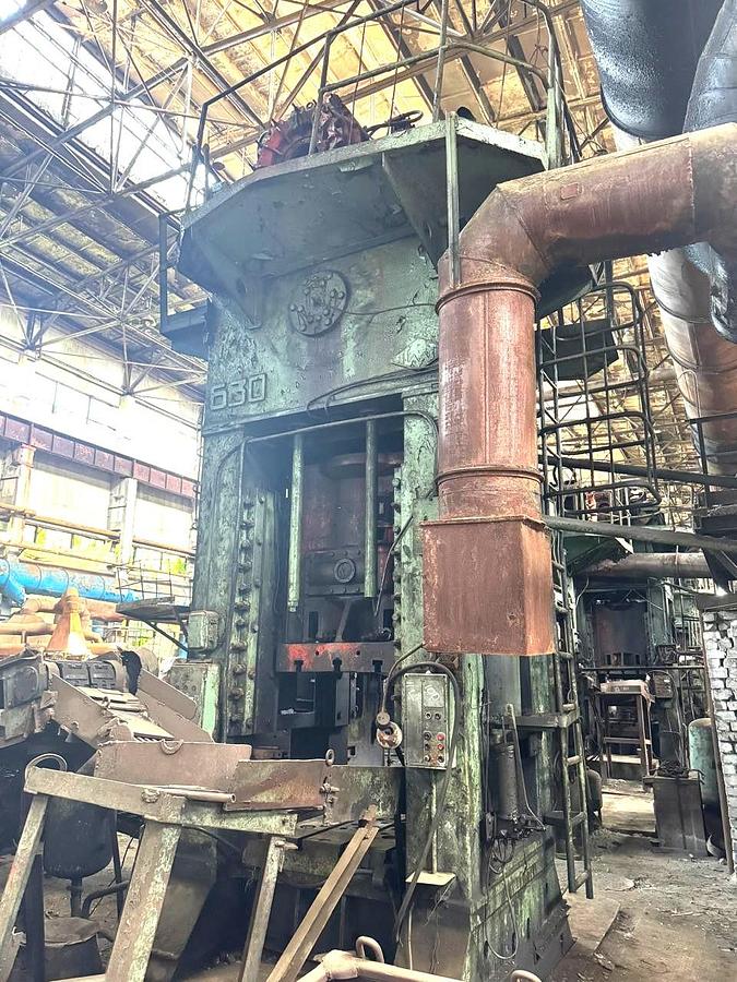 Used 630 tons Press Trimming TMP Voronezh Russia KB9538