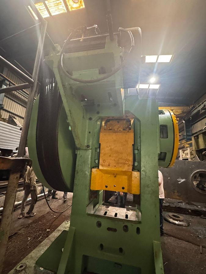 Used 1300 tons Press Hot Forging Erie