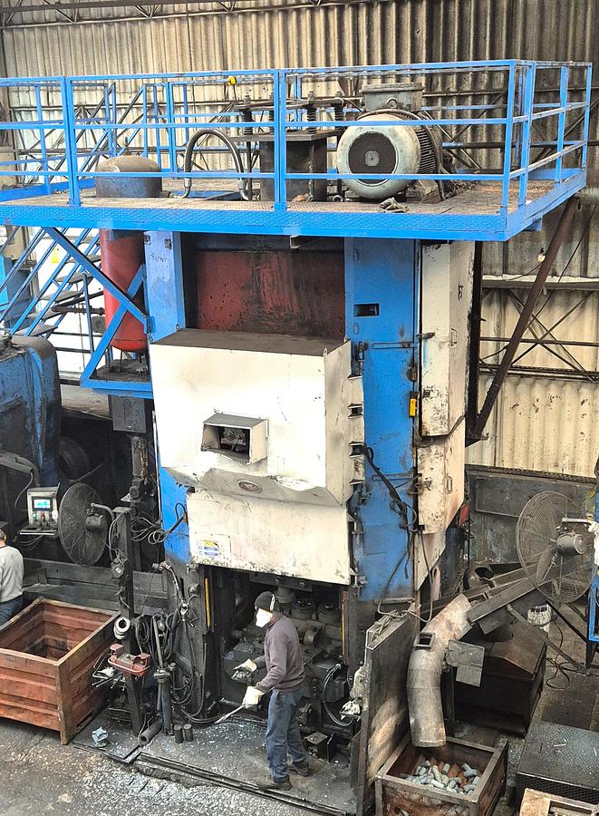 Used 1600 tons Press Hot Forging Smeral LZK1600