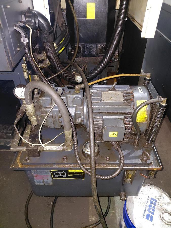 Used Lathe Vertical Turning CNC Doosan Puma V550