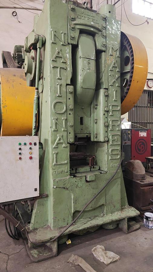 Used 700 tons Press Hot Forging National Maxipress