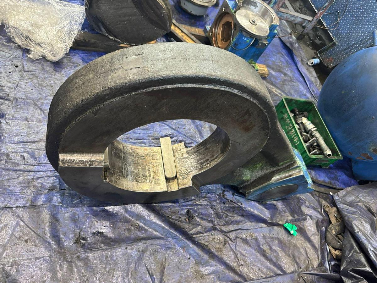 Used 1600 tons Press Hot Forging Hosung HFP1600