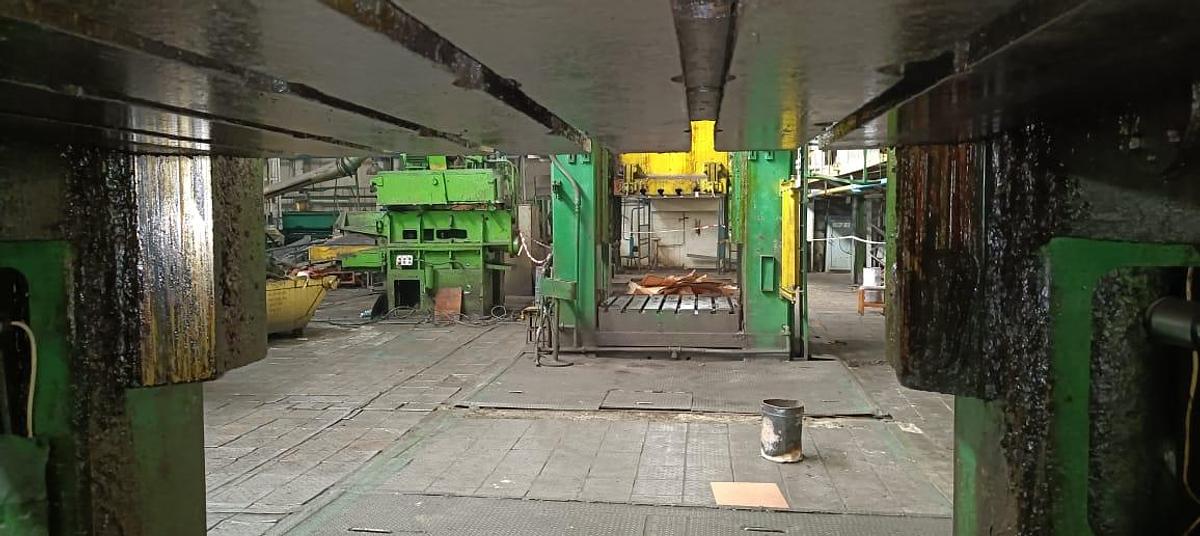 Used 1250 tons Press Trimming PKZe1250 WMW Erfurt