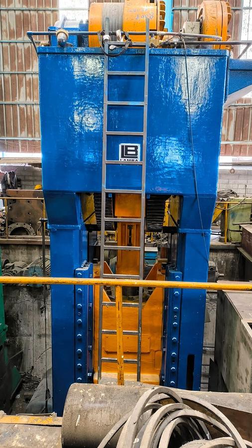 Used 800 tons Trimming Press WMW Erfurt PKZE800