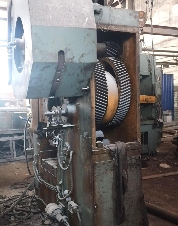 Used 400 tons Press Knuckle Joint Coining Barnaul KB8336