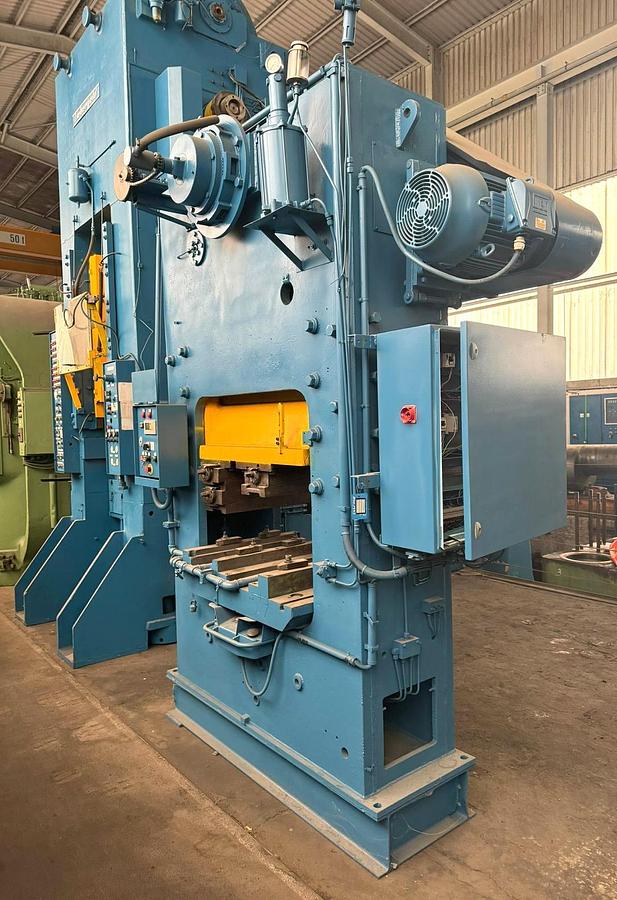 Used 100 tons Press Trimming Wilkins & Mitchell