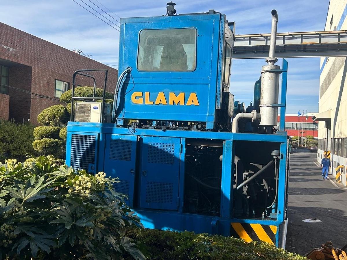 Used 2011 Glama