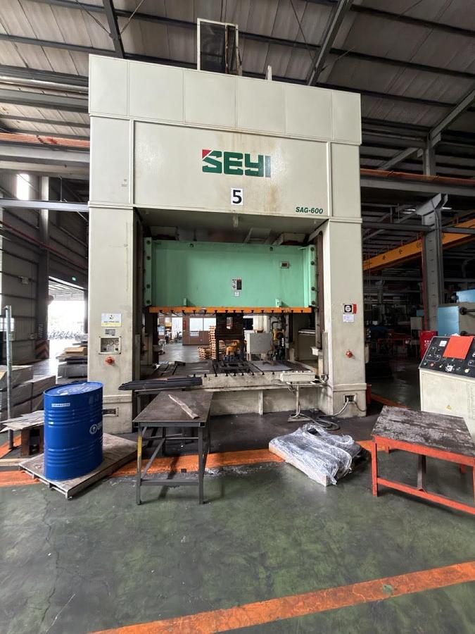 Used 600 tons Press Sheet Stamping Mechanical SEYI SAG-600