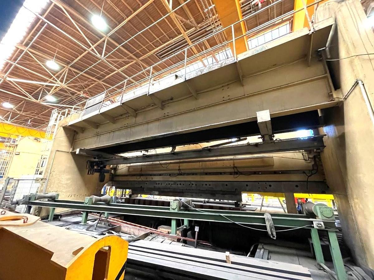 Used 1250 tons Press Brake Mechanical CNC Mengele H1250-10