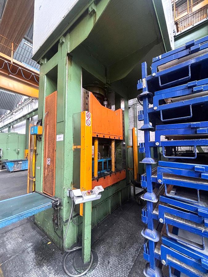 Refurbished 400 tons Press Sheet Stamping Hydraulic Cavenaghi & Ridolfi