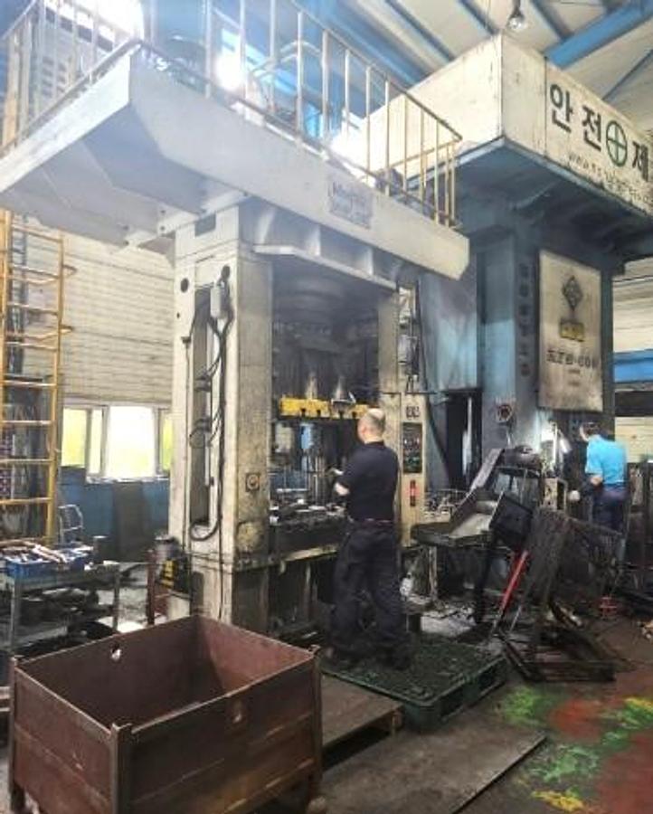 Used 800 tons Friction Screw Line Hosung HFS-800