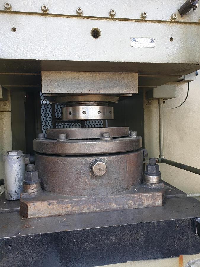 Used 630 tons Press Knuckle Joint Coining Komatsu LIC630