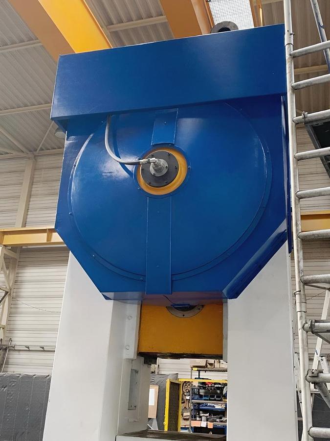 Used 1000 tons Press Hot Forging Smeral LKM1000