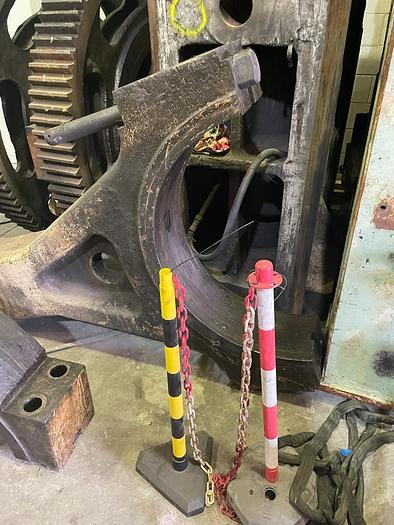 Used Press Trimming K9538