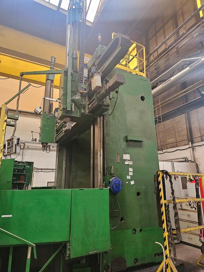 Used Lathe Vertical Turning CNC Titan SC33