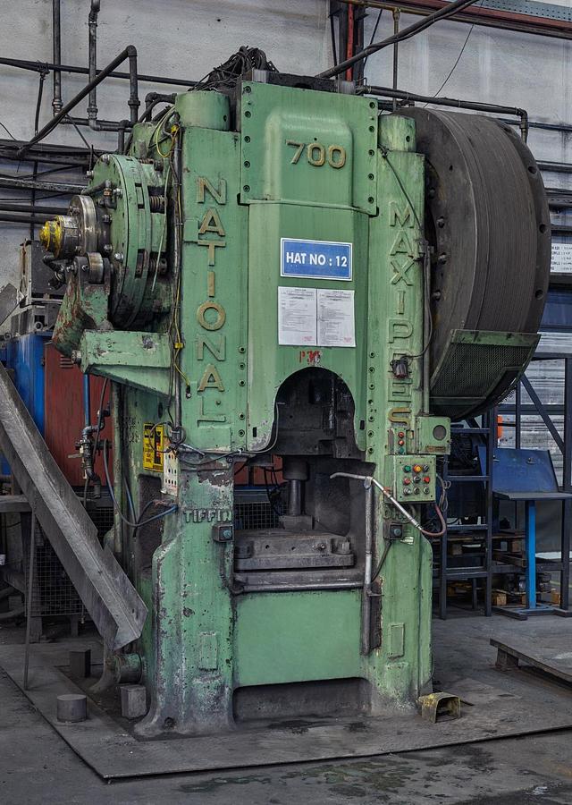 Used 700 tons Press Hot Forging National Maxipress