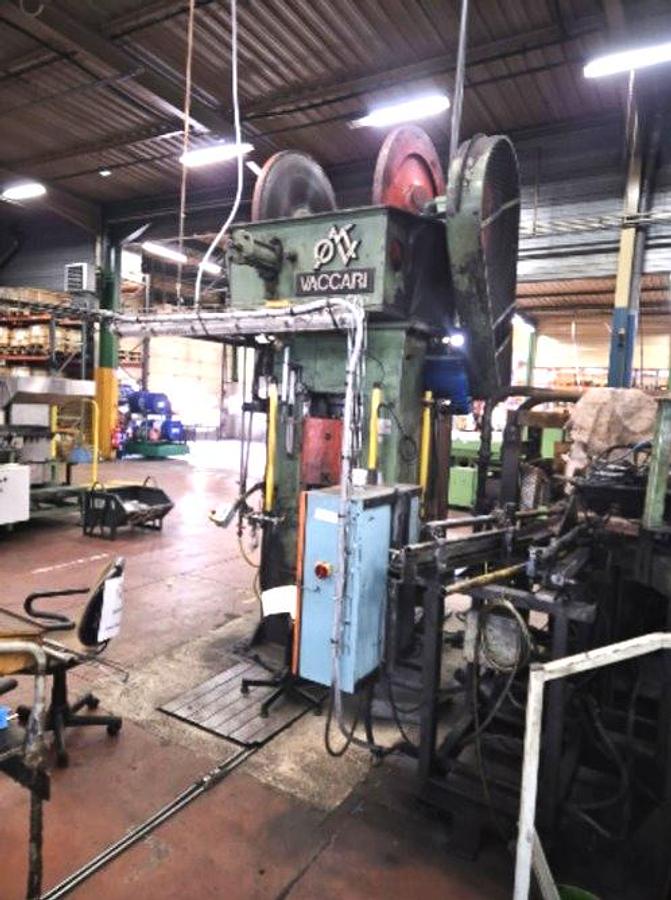 Used 230 tons Press Friction Screw Vaccari 7PS