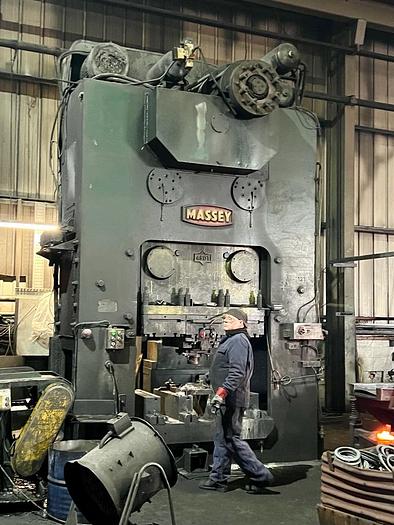 Used Press Trimming Massey