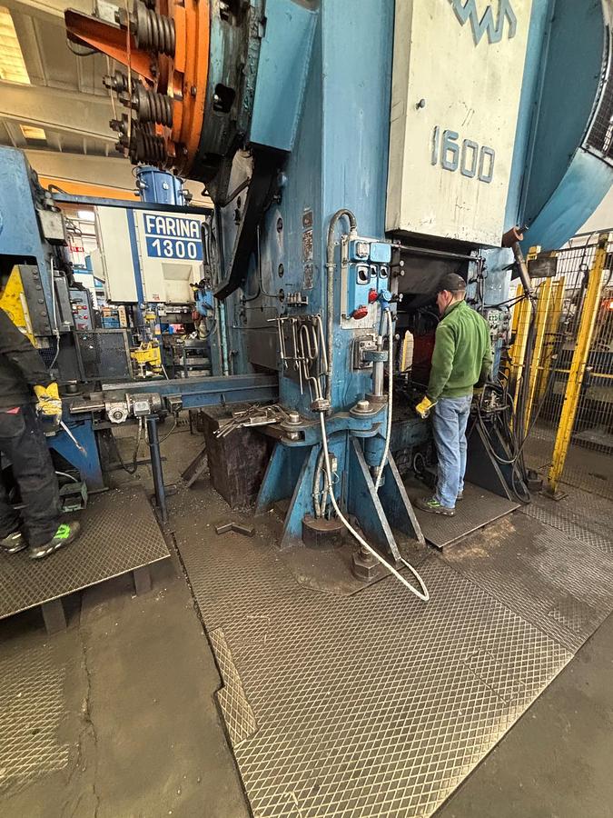 Used 1600 tons Press Hot Forging TMP Voronezh KB8042