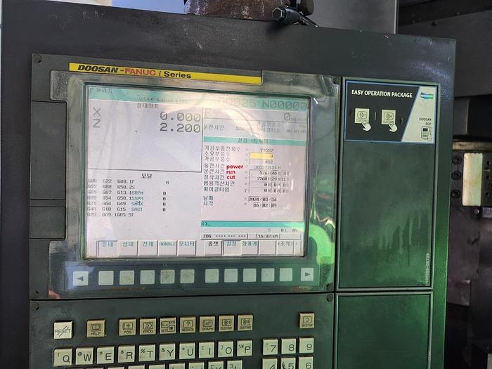 Used Lathe Vertical Turning CNC Doosan V550