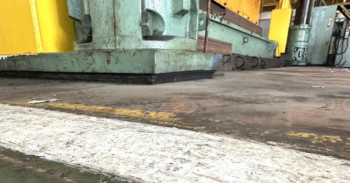 Used 2000 tons Press Sheet Stamping Hydraulic Daito KPH-2000