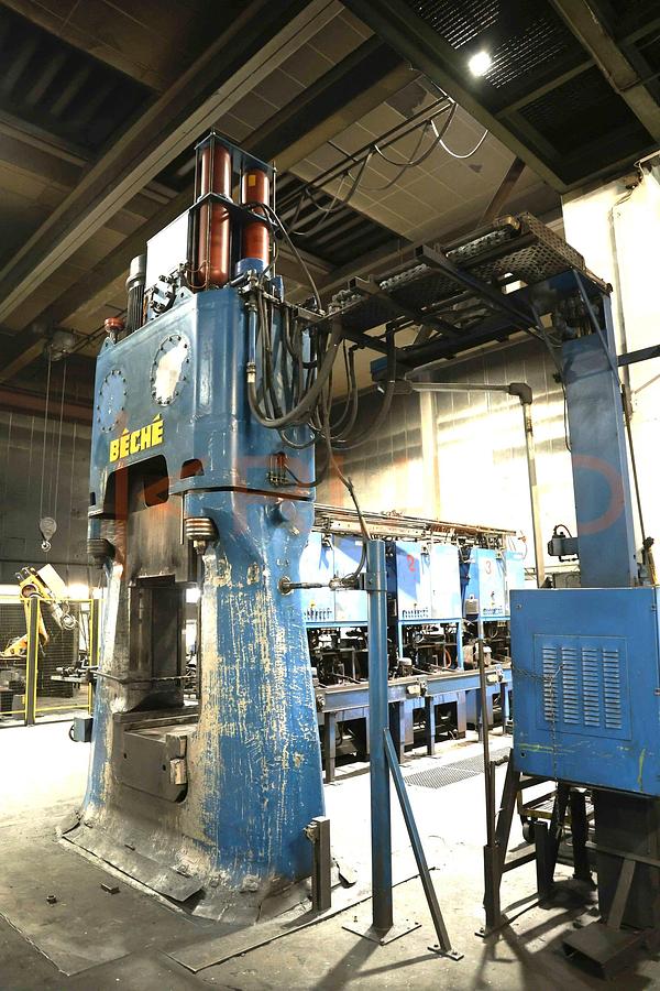 Used 2001 Beche KGH4B