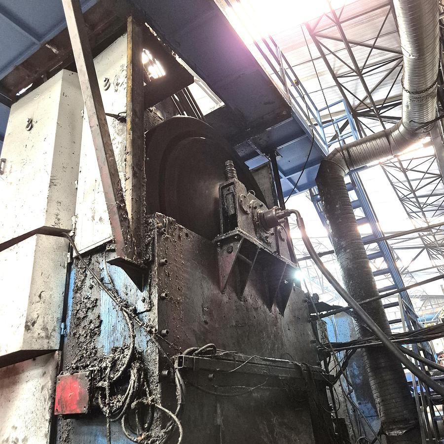 Used 1600 tons Press Hot Forging Smeral LZK1600