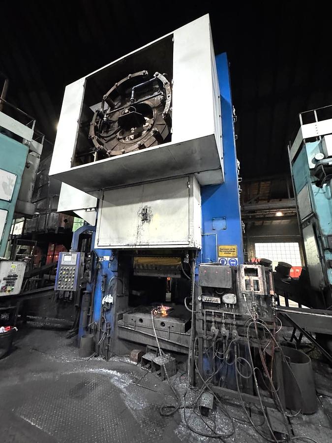 Used 2500 tons Hot Forging Line Smeral LKM2500MP