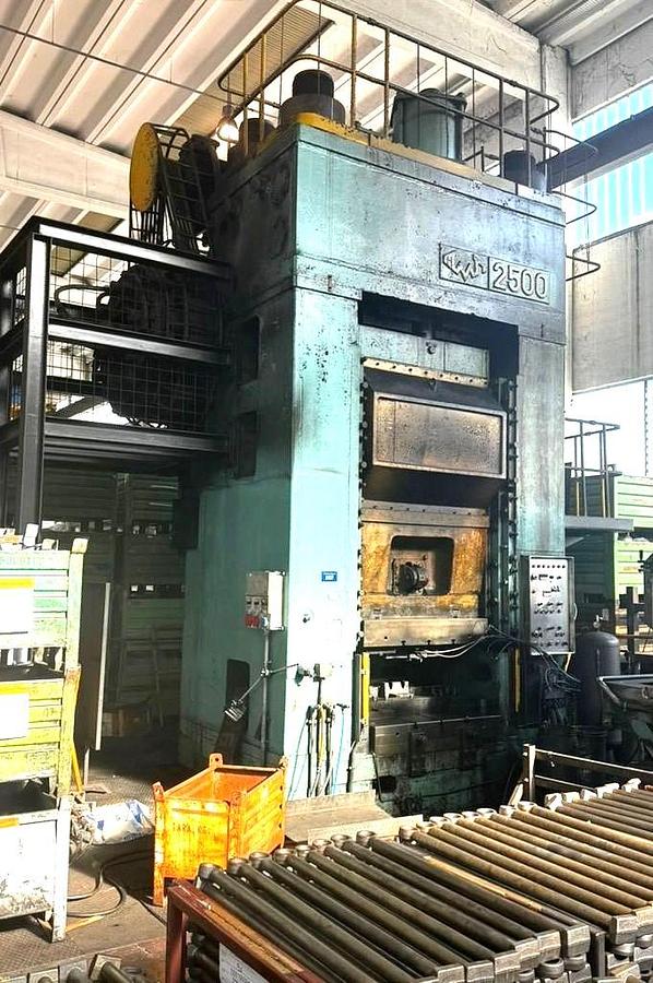 Used 2500 tons Press Knuckle Joint Coining TMP Voronezh Russia KB8044