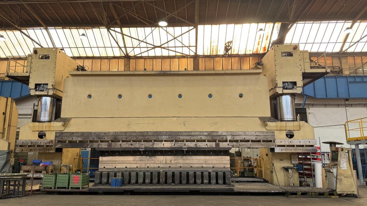 Used 3000 tons Press Brake Hydraulic CNC Aliko 12800 x 3000 to