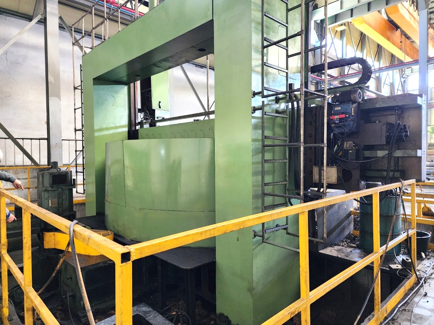 Used Lathe Vertical Turning CNC QIQIHAR (China) DVT500x25/32
