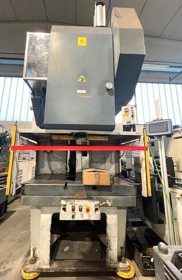 Used 200 tons Press Sheet Stamping Mechanical Bullcom PE200R