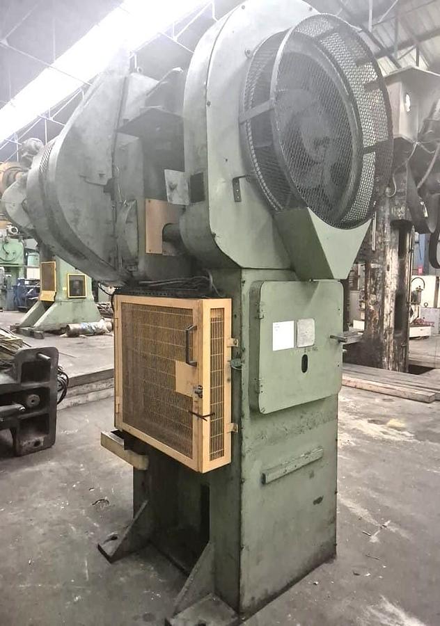 Used 125 tons Press Trimming Craig & Donald